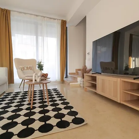 Luxury Spacious Tunari *